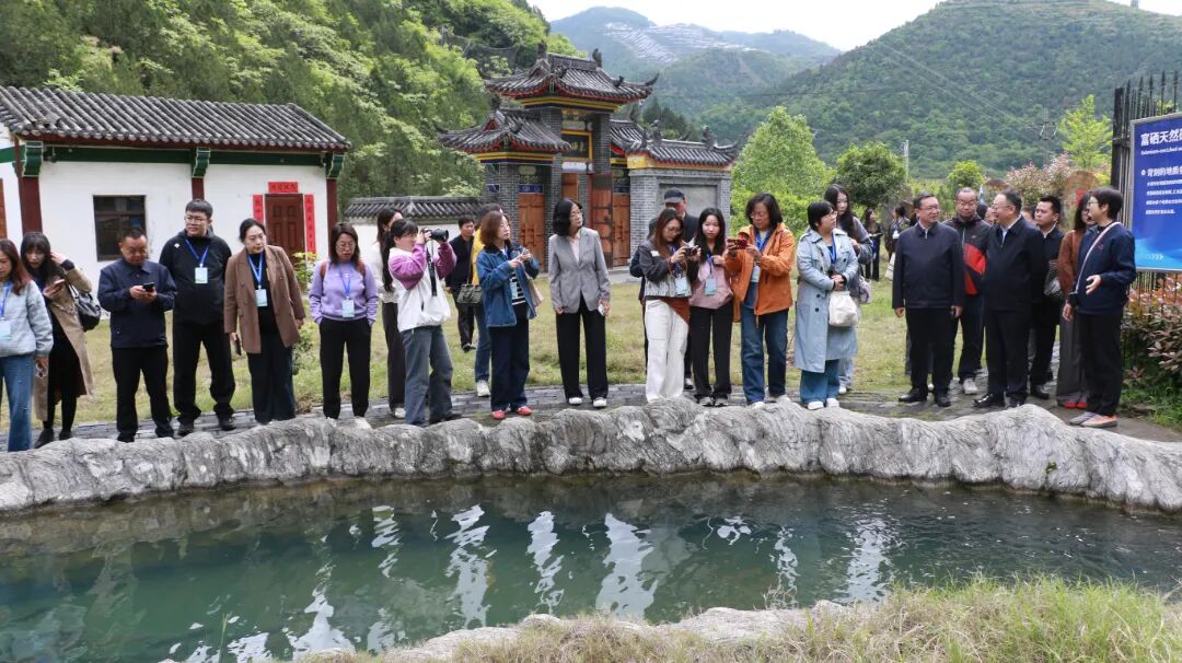 全国主流媒体走进龙王泉 聚焦安康富硒特色产业高质量发展